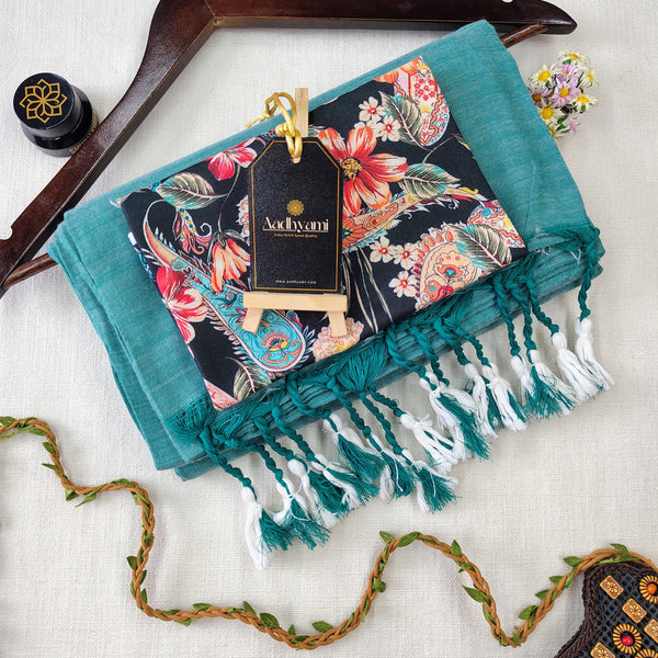 C Green Handloom Cotton Saree With Designer Blouse