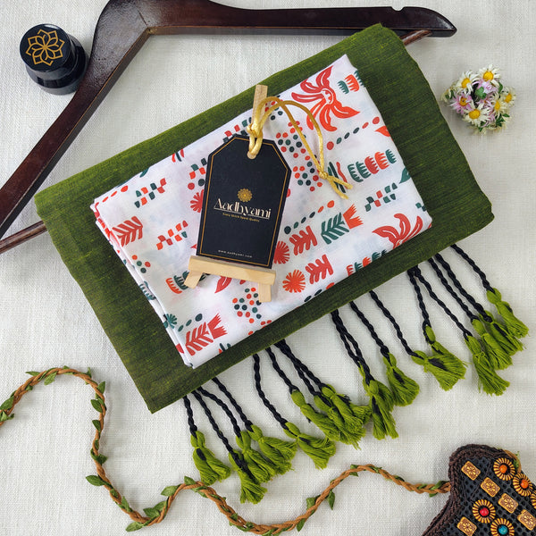 Green Handloom Cotton Saree With Designer Blouse