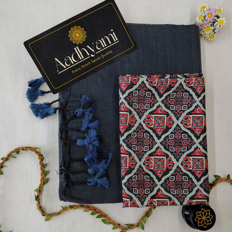 Grey Handloom Cotton Saree With Designer Blouse