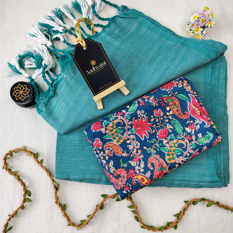 C Green Handloom Cotton Saree With Designer Blouse